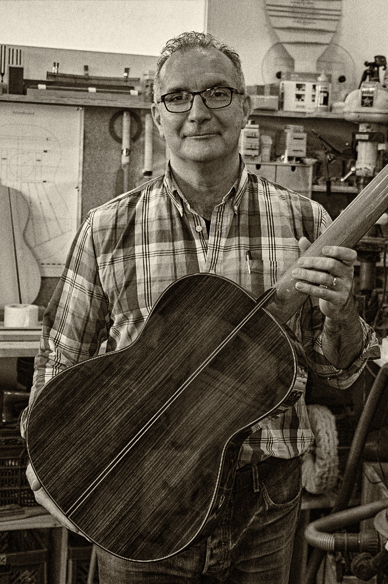 Pablo Requena Classical Guitar Maker