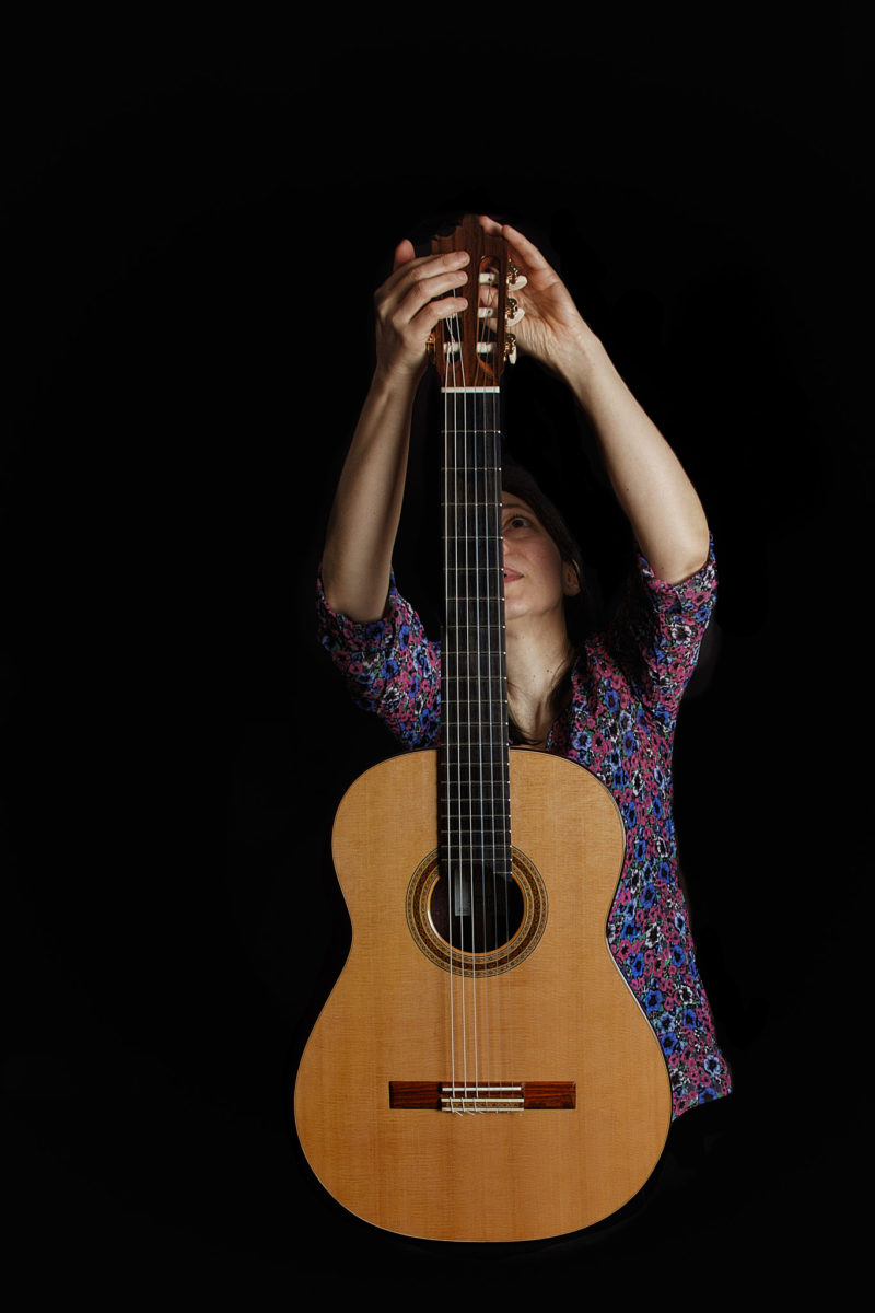 Paula Lazzarini Classical Guitar Maker