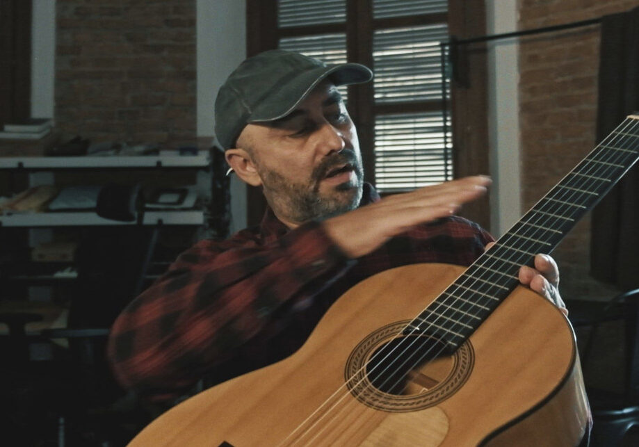 Jose Vigil. Which part of guitar making is more difficult? and Two decisive moments in his guitar-making career.