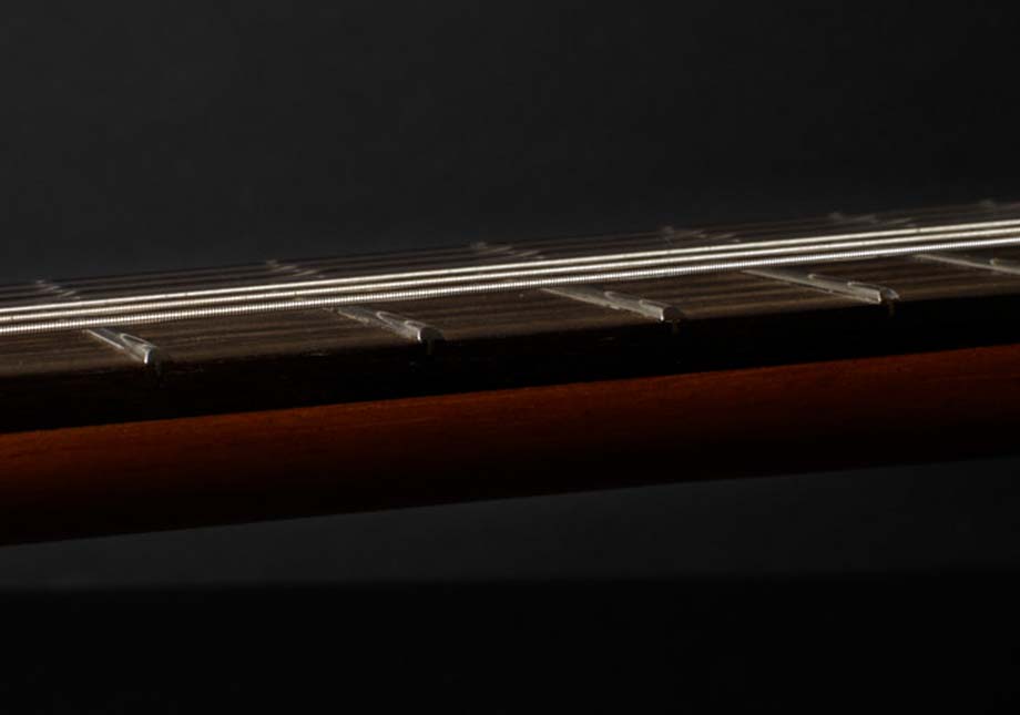 The use of high frets on classical guitars | Why it can be revolutionary for your playability.