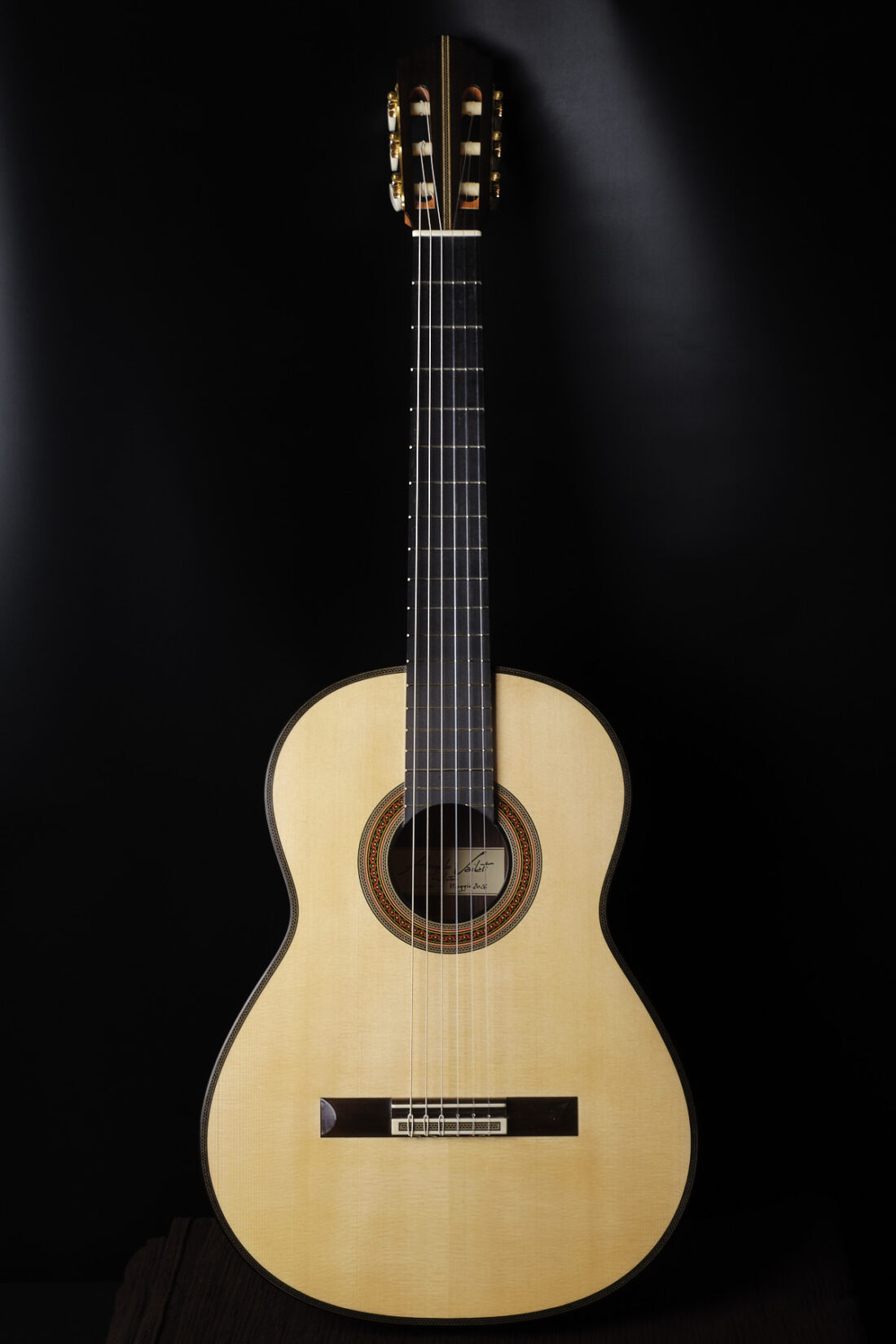 Angelo Vailati 2026 Classical Guitar “Hommage a Simplicio”available at MaderaGuitarras.com