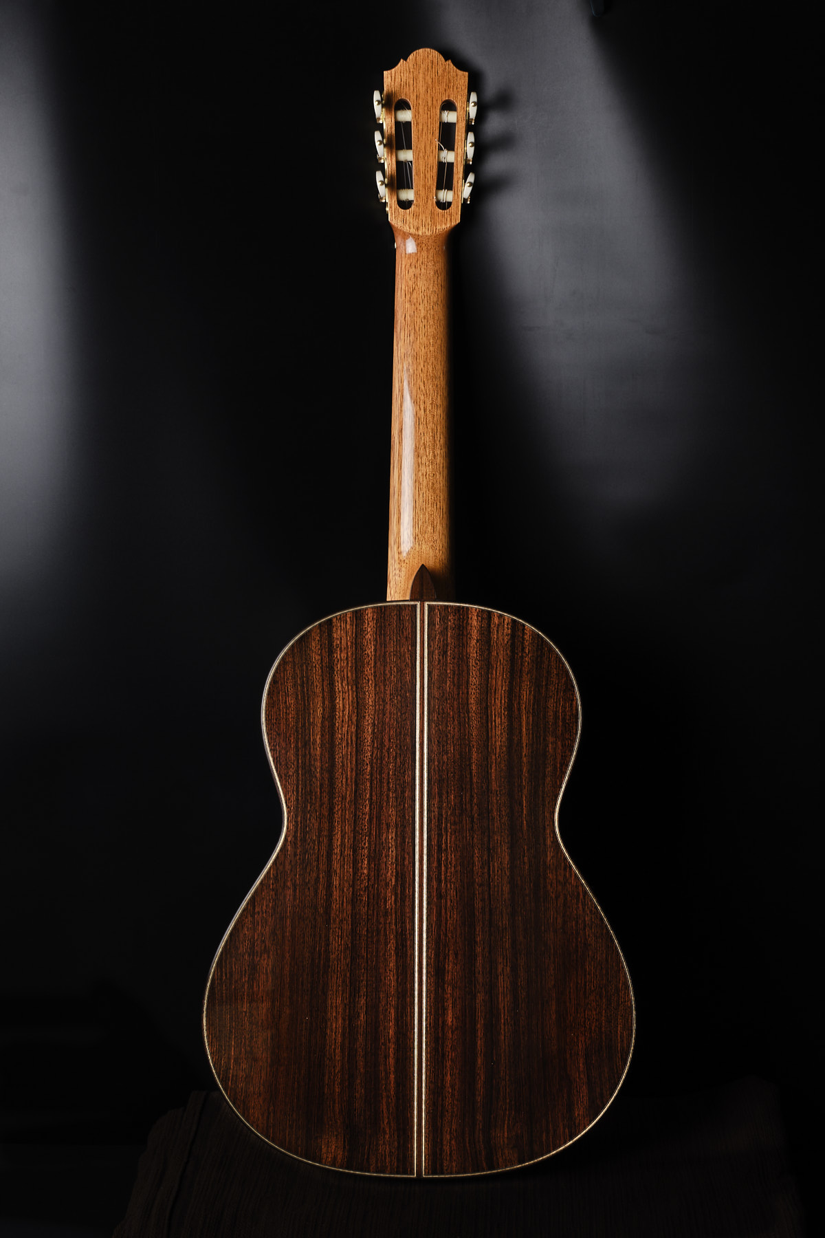 Angelo Vailati 2026 Classical Guitar “Hommage a Simplicio”available at MaderaGuitarras.com