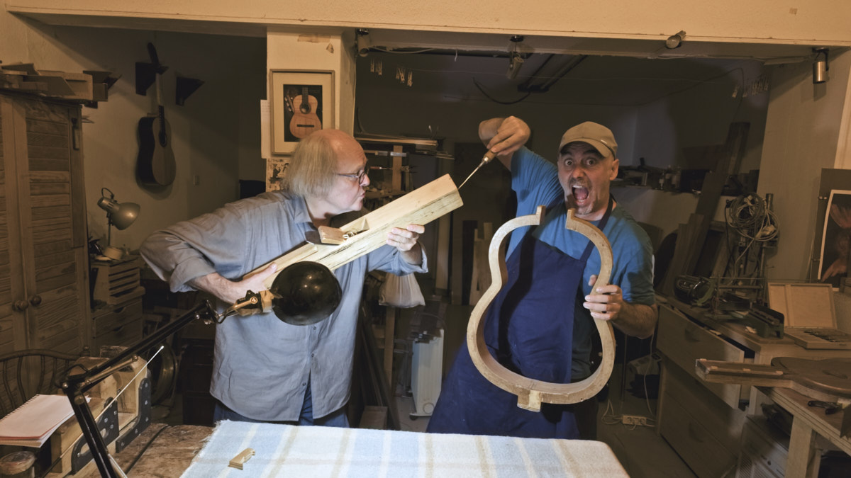 Dominique Field. Best Living Guitar Maker in the World. Interview with MaderaGuitarras.com
